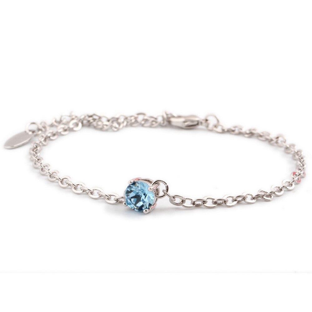 Bracelet en cristal autrichien plaqué platinum pour femmes, bijou élégant avec cristaux brillants et design délicat.