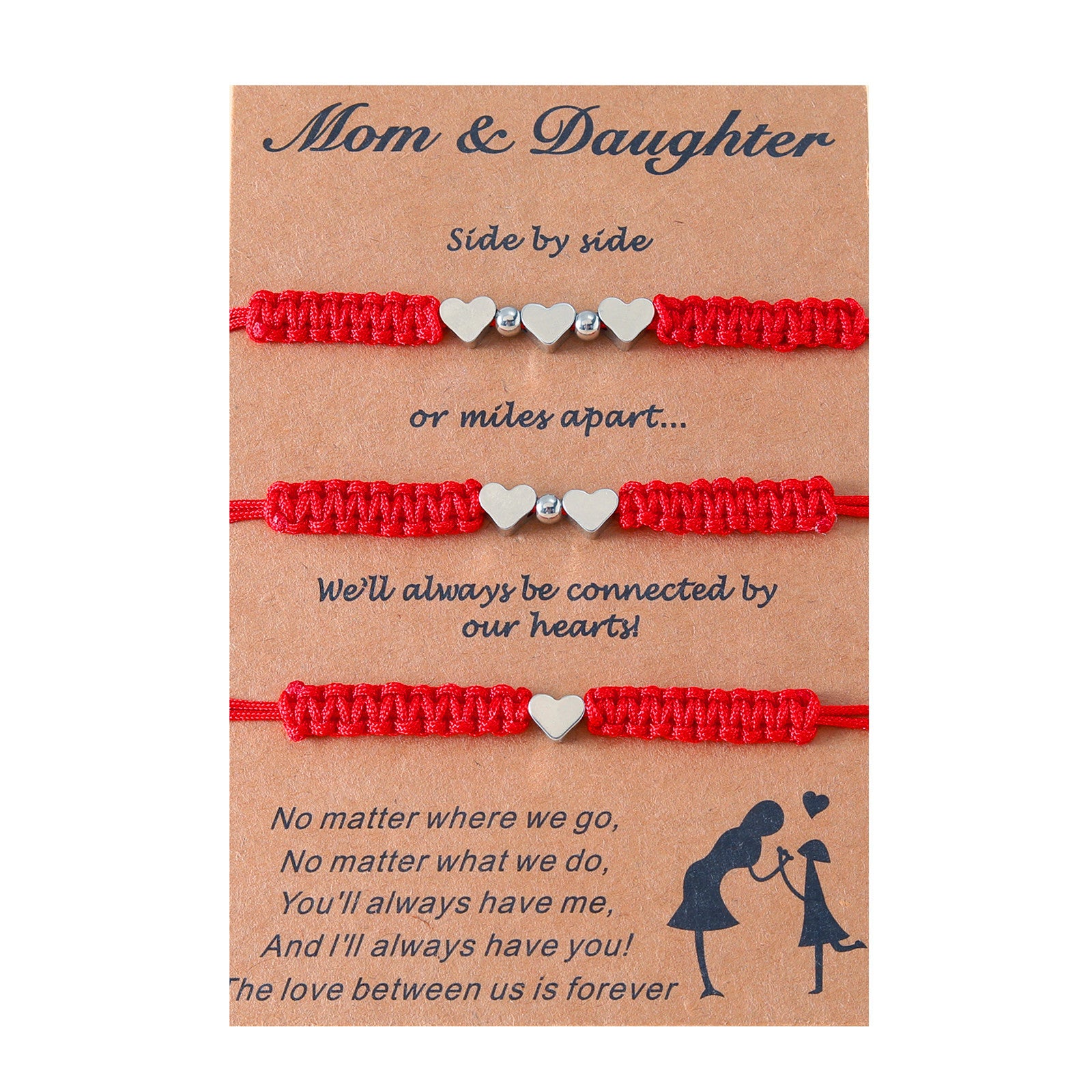 Bracelet d'amour personnalisé trois générations avec corde rouge, enfilé sur un poignet, détails en acier inoxydable et gravures.