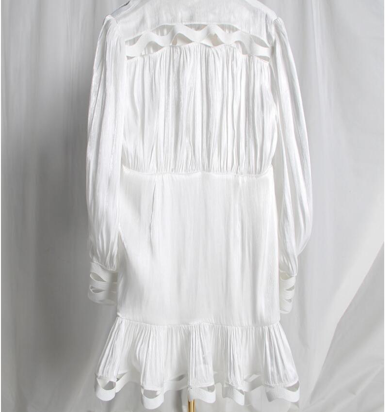 Robe longue à rayures ondulées en couleur unie, design creux, de la marque MARKET DE PRODUITS DE BEAUTÉ & SANTÉ, vue de face