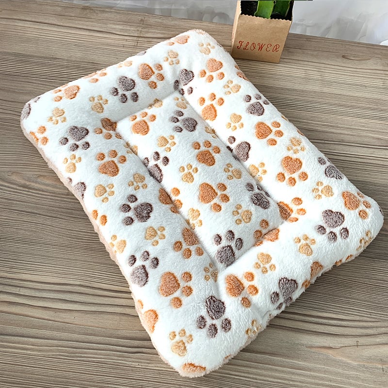 Couverture chauffante pour animal de compagnie Boutique Angenor, lit d'hiver chaud et confortable pour chien ou chat.