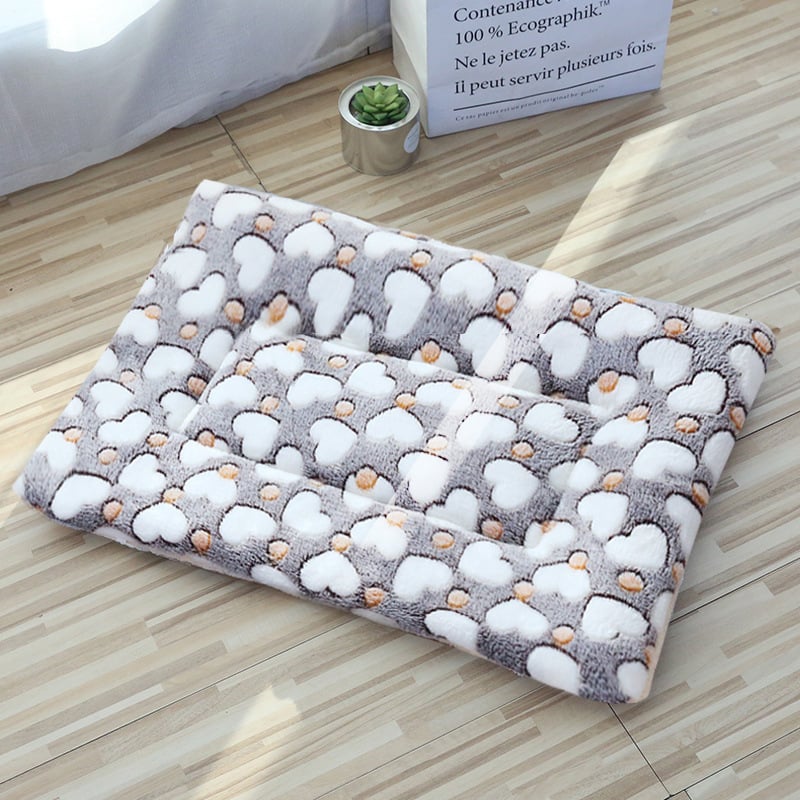 Couverture de sommeil pour animal d'hiver de la marque Boutique Anenor, douce et chaude pour garder votre animal au chaud.