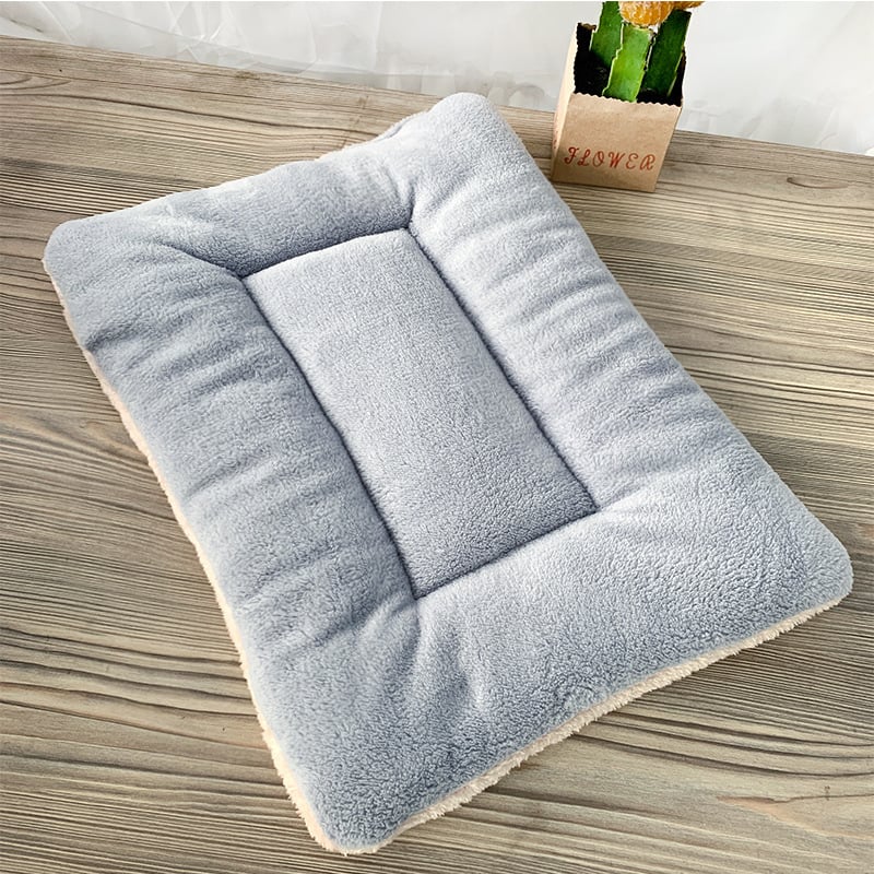 Couverture d'hiver pour animal de compagnie Boutique Angenor, coussin chaud et confortable pour dormir en hiver.