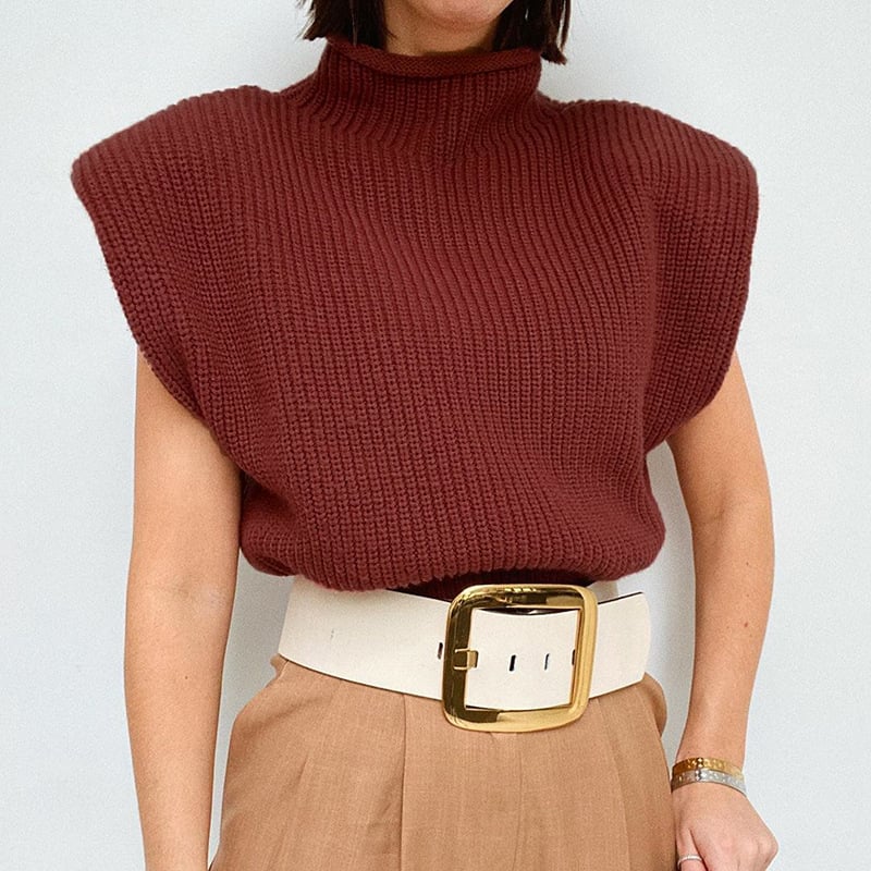 Pull à col montant à manches courtes pour femmes de la marque Boutique Angenor, en tissu doux et élégant.