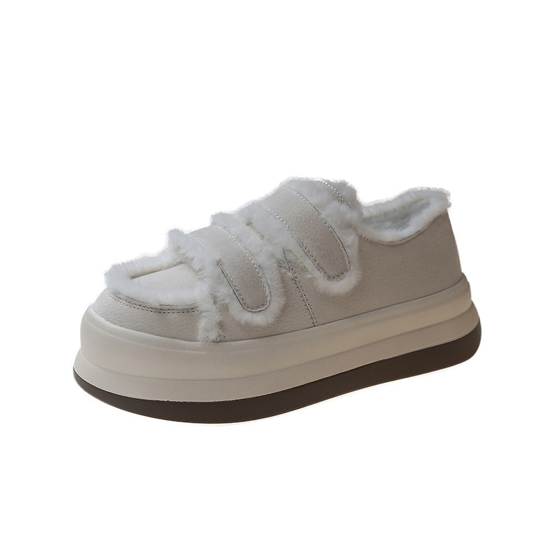 Chaussures épaisses en polaire chaude de Boutique Angenor, chaussures en éponge pour garder les pieds bien au chaud.