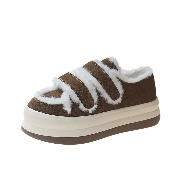 Chaussures en éponge épaissie et chaude de la marque Boutique Angenor, confortables et parfaites pour l'hiver.