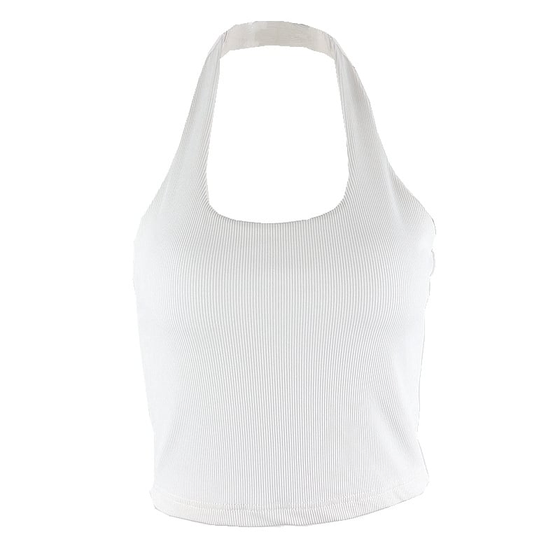 Débardeur court à col halter avec ombilic découvert, style tendance de Boutique Angenor, en tissu léger et ajusté.