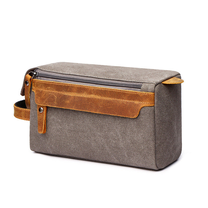 Sac de voyage cosmétique portable de grande capacité de Boutique Angenor, organisé avec plusieurs compartiments.