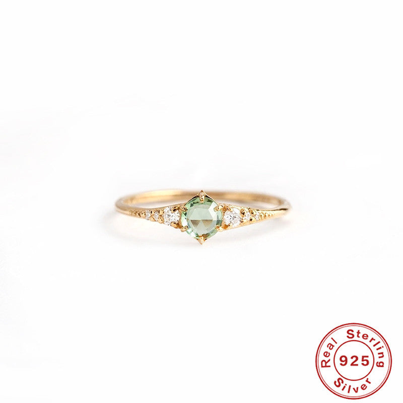 Bague de fiançailles en argent S925 avec opale carrée et diamant, design élégant et brillant, par Boutique Angenor.