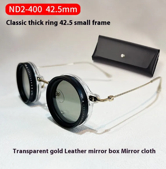 Étui pour lunettes anti-lumière Boutique Angenor, en tissu noir avec fermeture, conçu pour protéger les lunettes contre les rayures.