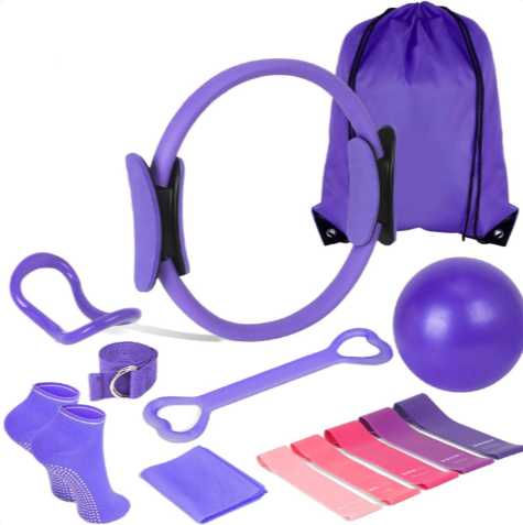 Ensemble de yoga et Pilates de 13 pièces de la marque Boutique Angenor, comprenant tapis, blocs et accessoires pour exercice.