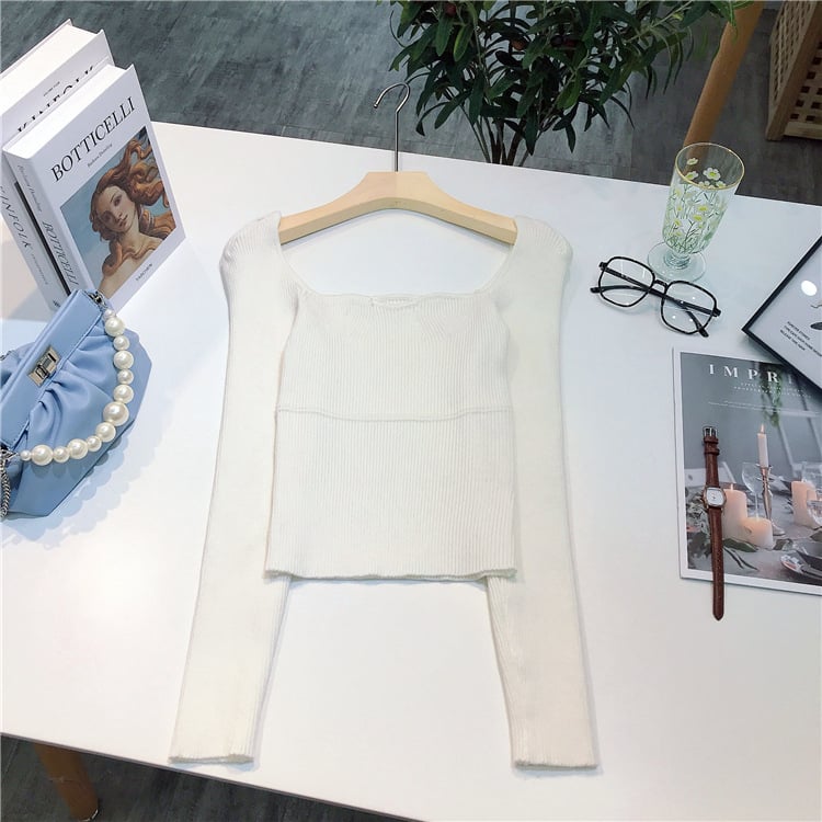 Pull à col ras du cou Boutique Angenor, style rétro wave, pull en maille sexy et ajusté, parfait pour un look tendance.