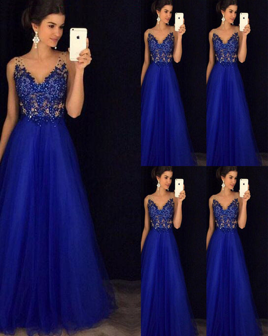 Robe longue élégante bleue de mariage, marque MARKET DE PRODUITS DE BEAUTÉ & SANTÉ, vue de face avec détails du tissu.