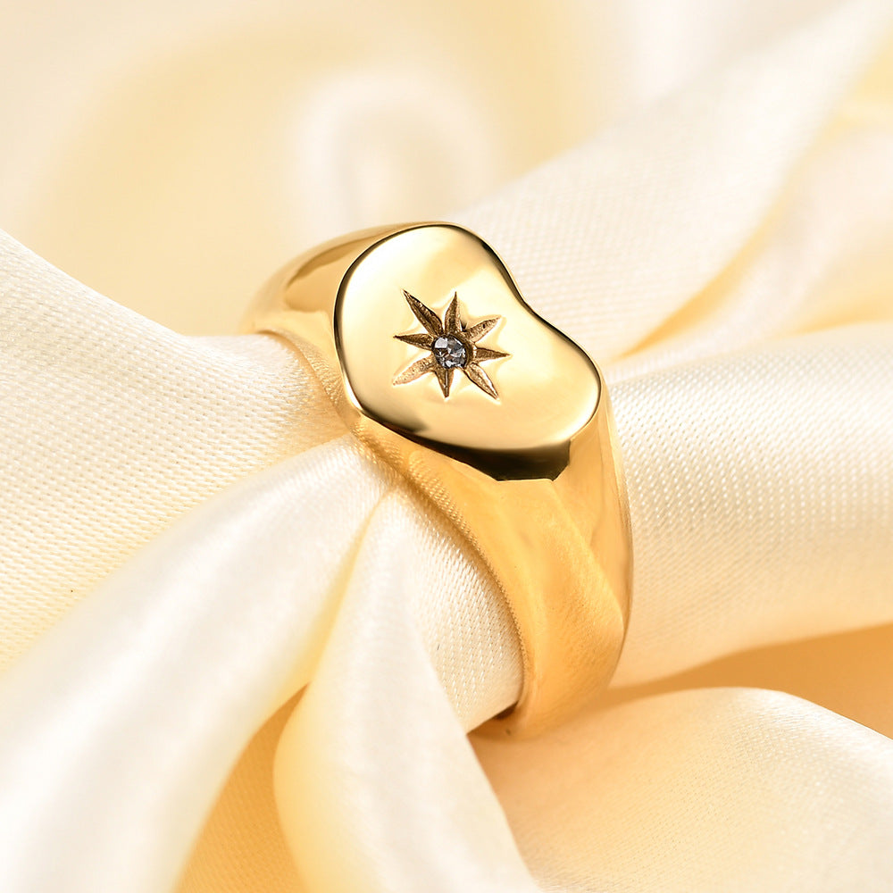 Alliance en acier titanium plaqué or avec diamant, symbole d'amour, bijou élégant et durable.