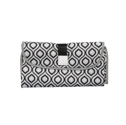 Trousse de change pour bébé portable de la marque MARKET DE PRODUITS DE BEAUTÉ & SANTÉ, tapis à langer pour nouveau-né.